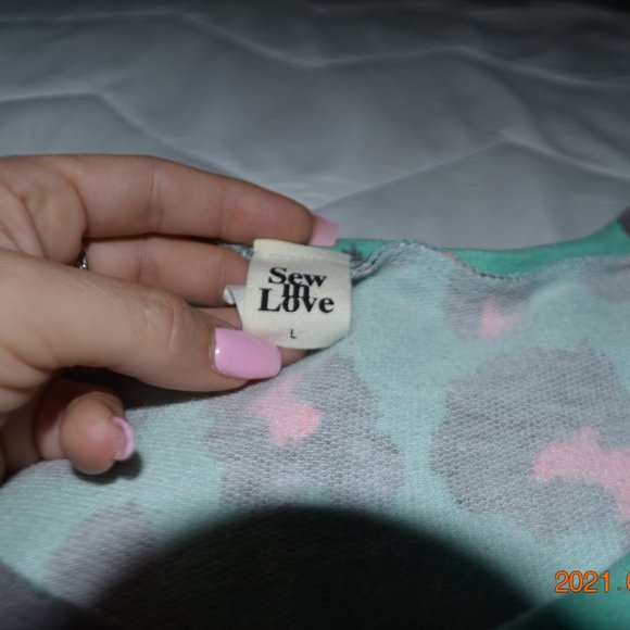 Sew In Love Top - Picture 4 of 5